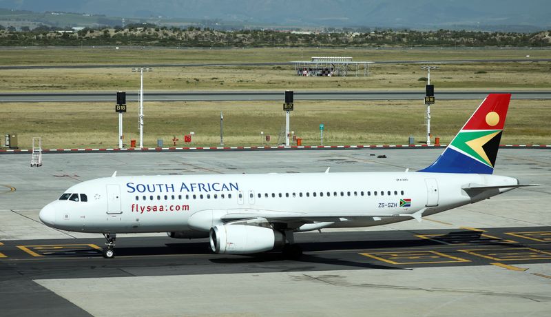 FILE PHOTO: A South African Airways (SAA) Airbus A320 aircraft