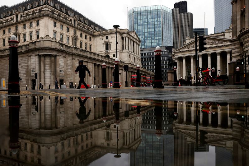 FILE PHOTO: FILE PHOTO: The Bank of England and Royal