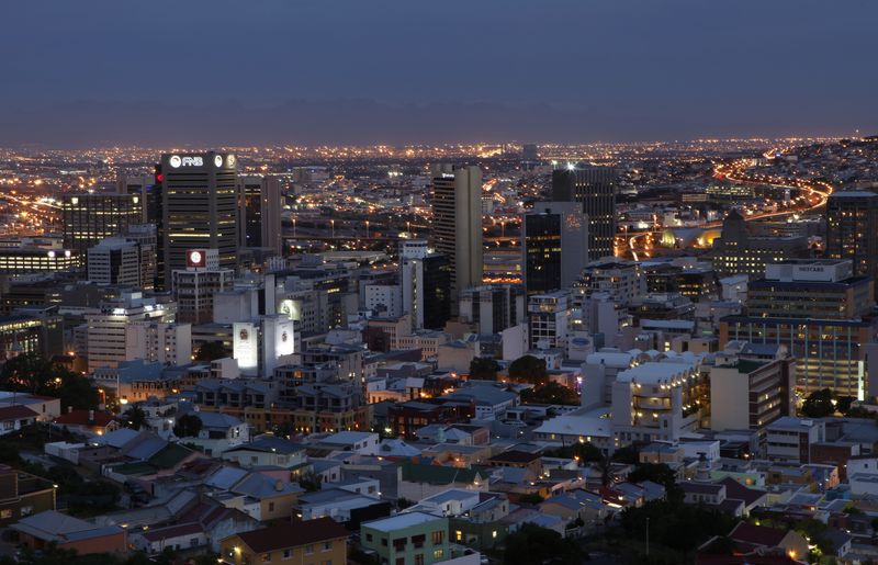 FILE PHOTO – Dusk settles over Cape Town’s central business