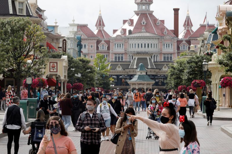 Disneyland Paris re-open doors to the public