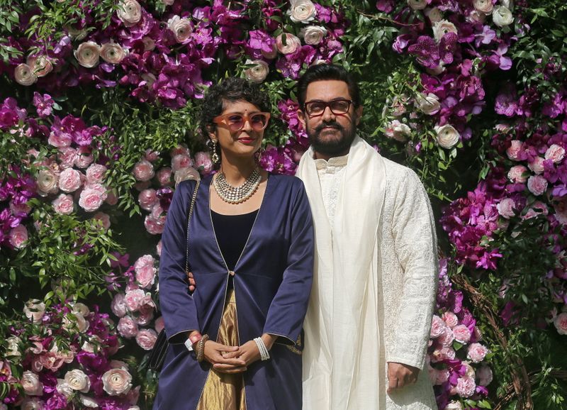 FILE PHOTO: Bollywood actor Aamir Khan and his wife Kiran