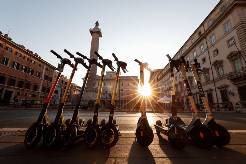 E-scooters gone wild! Rome boosts electric mobility amid lax rules