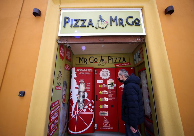 The first automatic pizza vending machine installed in the capital
