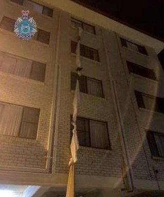 Australia man ties bedsheets together to escape 4th floor hotel