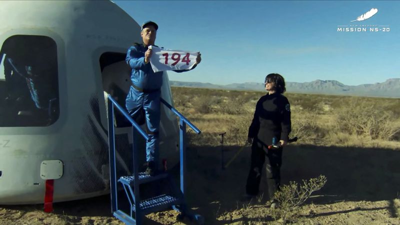 Capsule of Blue Origin’s rocket New Shepard lands with a