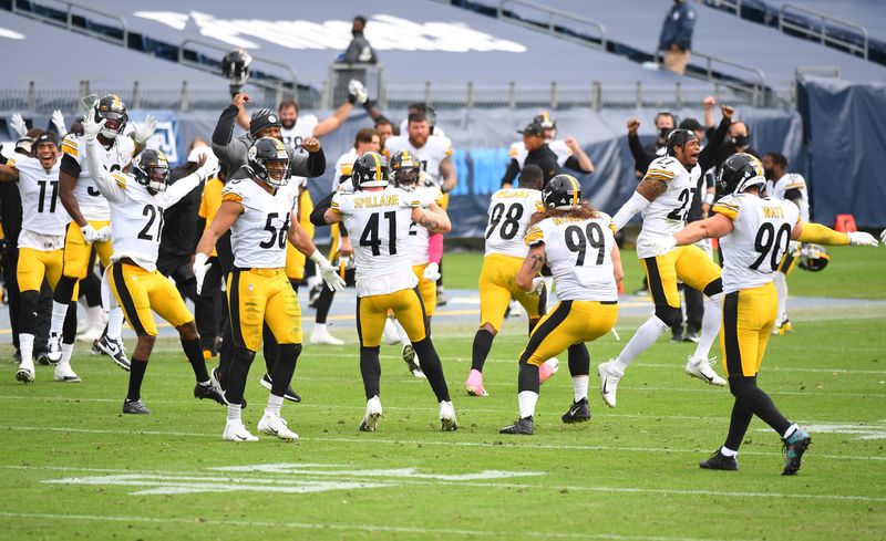 FILE PHOTO: NFL: Pittsburgh Steelers at Tennessee Titans