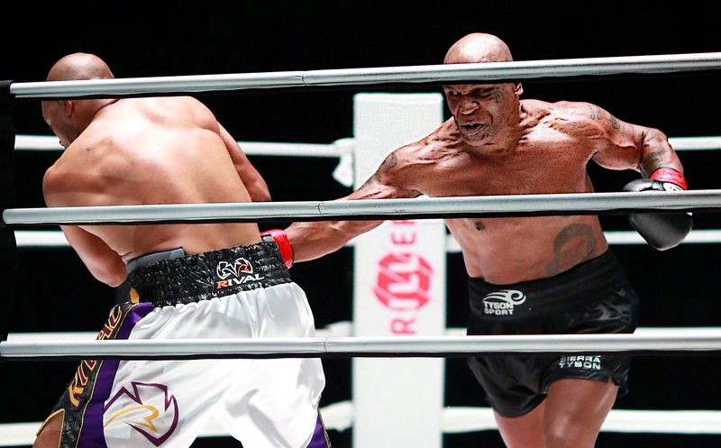 FILE PHOTO: Boxing: Tyson vs Roy Jones Jr