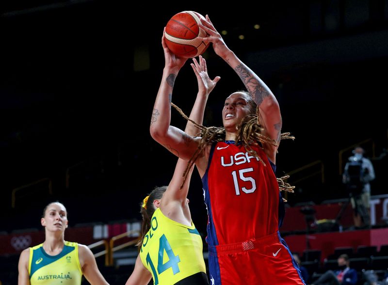 Basketball – Women – Quarterfinal – Australia v United States