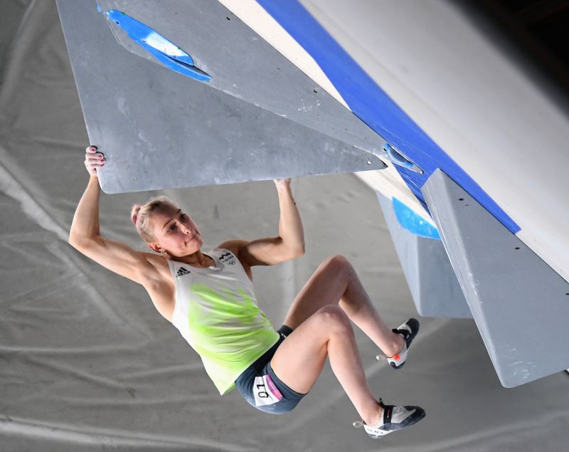 Sport Climbing – Women’s Combined – Qualification
