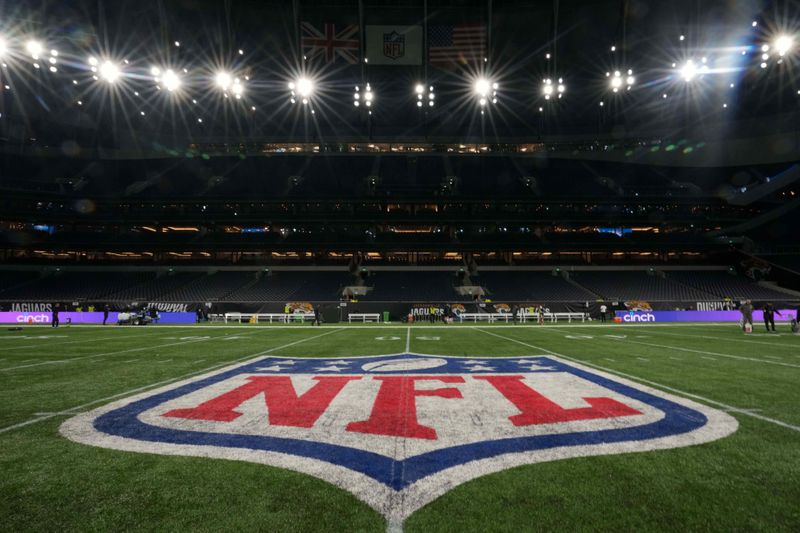 FILE PHOTO: NFL: London Games-Miami Dolphins at Jacksonville Jaguars