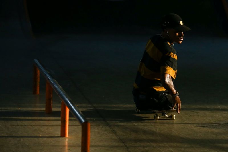 Skateboarders with disabilities compete in Sao Paulo
