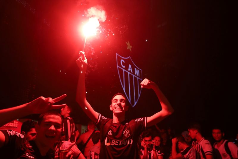 Brasileiro Championship – Atletico Mineiro fans celebrate after winning first