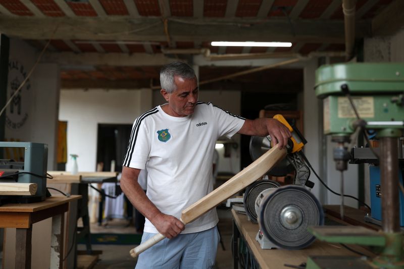 Brazil’s Cricket has now their own bat factory, challenging a