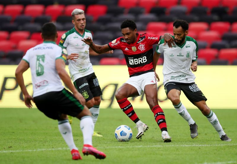 Brasileiro Championship – Flamengo v America Mineiro