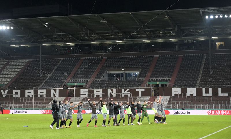 DFB Cup – Round of 16 – FC St. Pauli