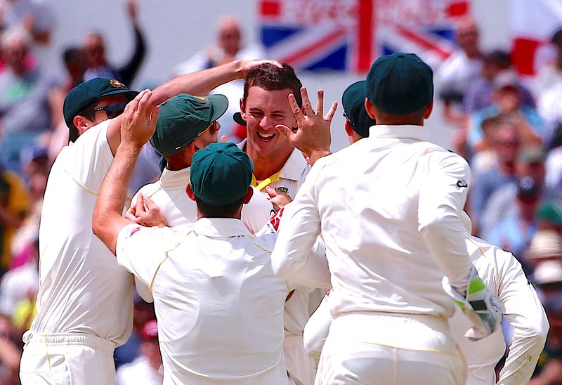 Cricket – Australia v England – Ashes test match