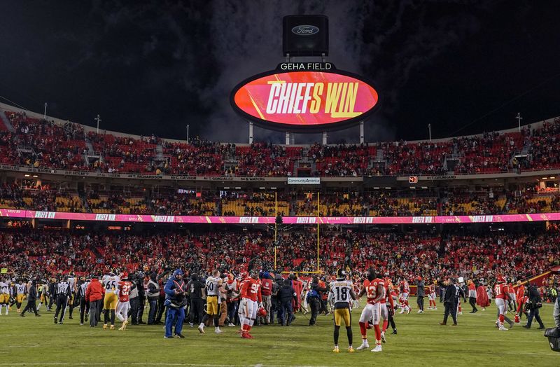 NFL: AFC Wild Card Playoffs-Pittsburgh Steelers at Kansas City Chiefs
