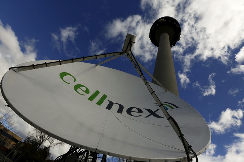 FILE PHOTO: A telecom antenna of Spain’s telecoms infrastructures firm