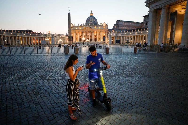 Rome boosts electric mobility amid lax rules