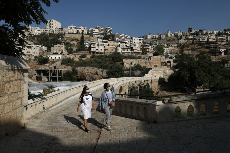 In occupied West Bank, Palestinian bloggers see local tourism as