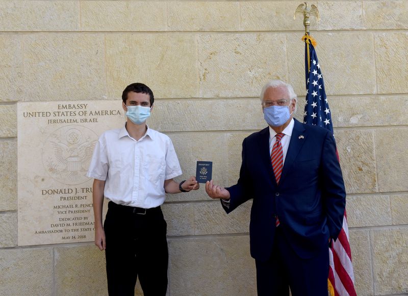 U.S. Embassy grants American citizen his passport in Jerusalem