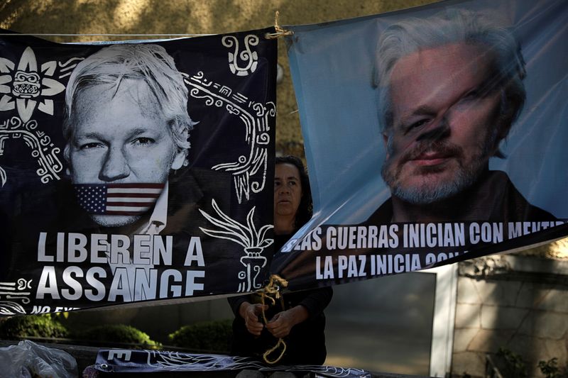 Protest in support of WikiLeaks founder Julian Assange, in Mexico