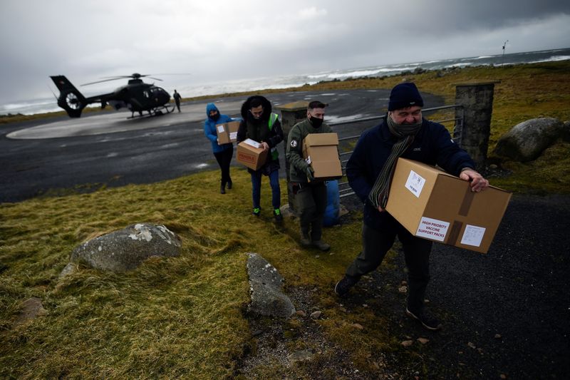 Irish Army helicopter delivers COVID-19 vaccines to Arranmore Island