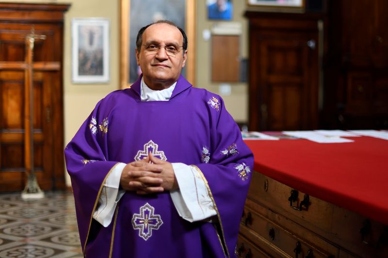 Italy small town priest who dealt with death on an