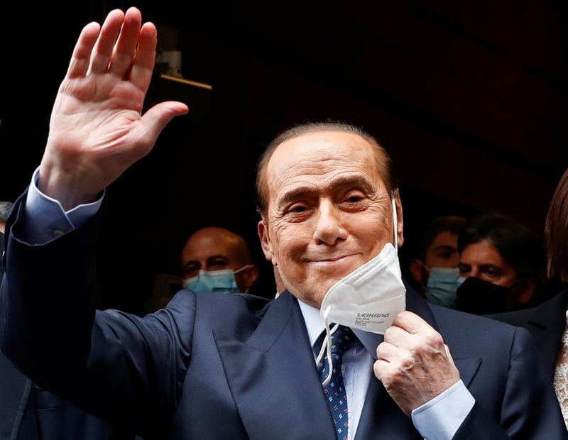 Berlusconi arrives at Montecitorio Palace for talks on forming a