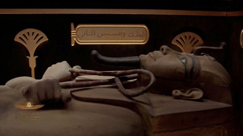 Transfer of mummies from the Egyptian Museum to the National
