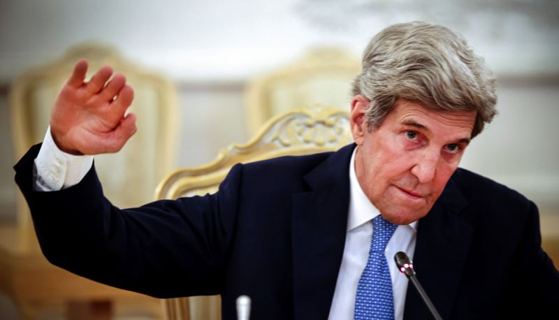 U.S. climate envoy Kerry meets Russian Foreign Minister Lavrov in