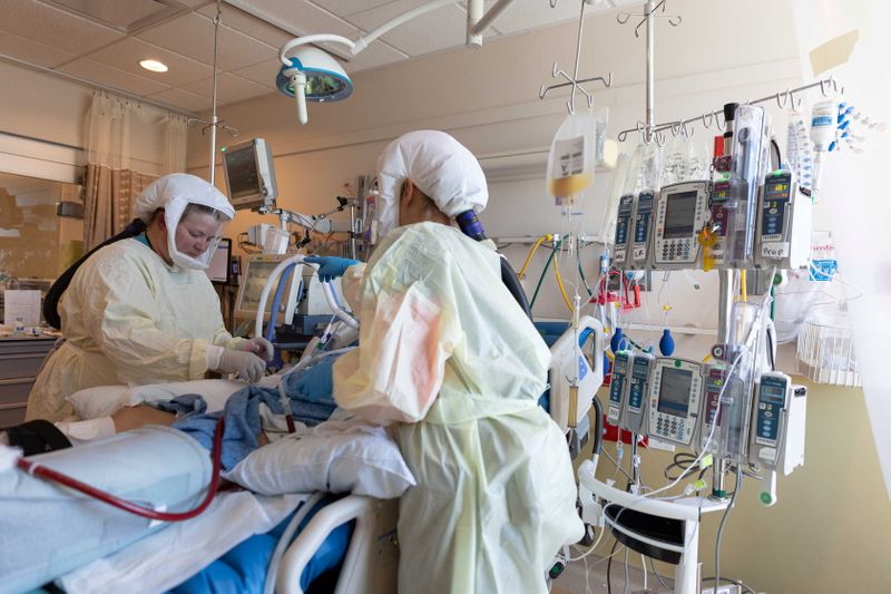 COVID patients swell ICUs, providers face burnout as Utah cases