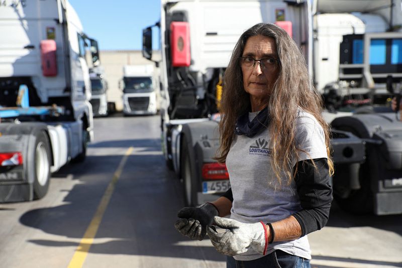 A day with a Spanish trucker woman
