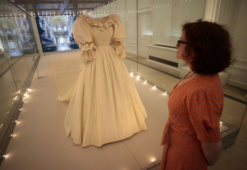 Princess Diana’s wedding dress goes on display in London