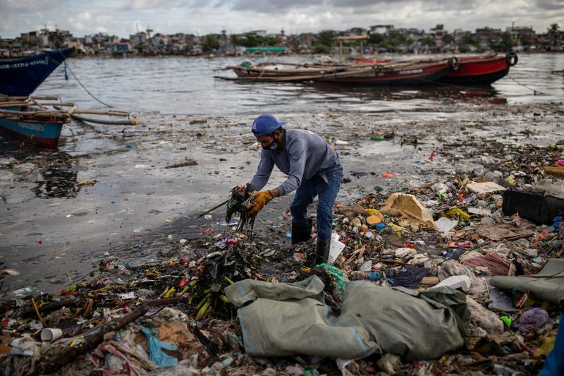 Philippines ‘river warriors’ fight tide of trash hoping for cleaner
