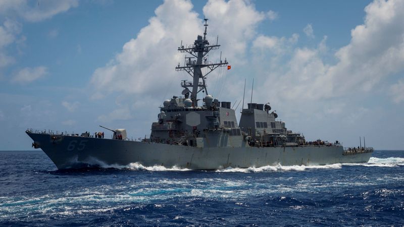 US destroyer USS Benfold forward-deployed to the U.S. 7th Fleet