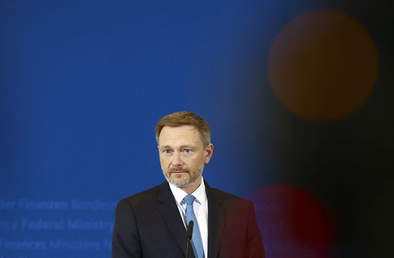 FILE PHOTO – German Ministers Lindner and Habeck address the