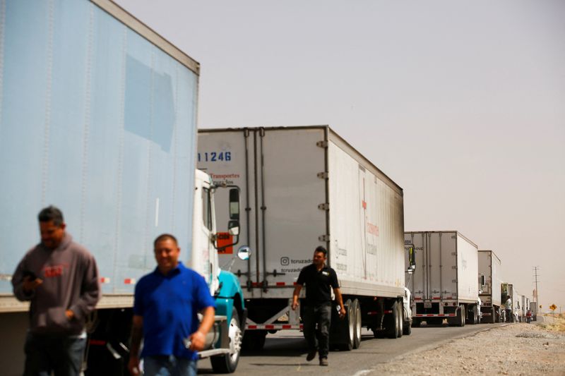 Mexican truck drivers protest truck inspections imposed by Texas Governor