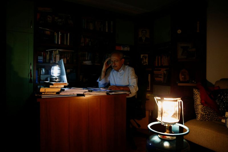 Lights go out on main opposition leader Kilicdaroglu who refused