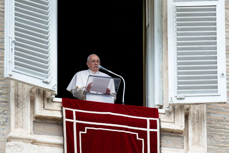 FILE PHOTO: Pope Francis holds the Regina Caeli prayer at