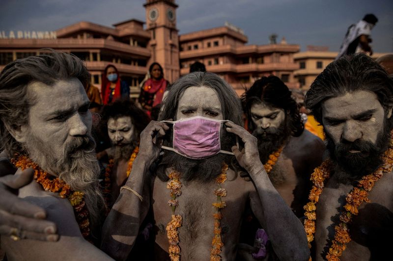 Reuters wins Pulitzer for intimate, devastating images of India’s pandemic