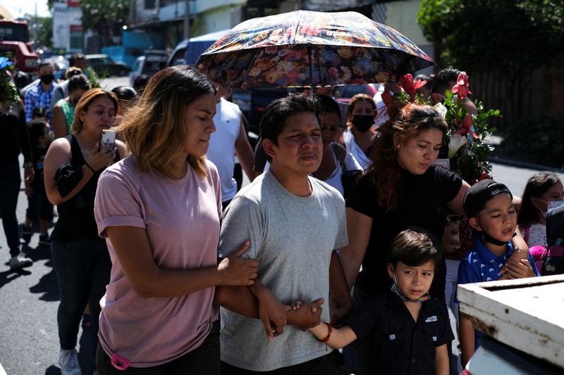 In El Salvador’s crackdown on gangs, quotas drive detention of