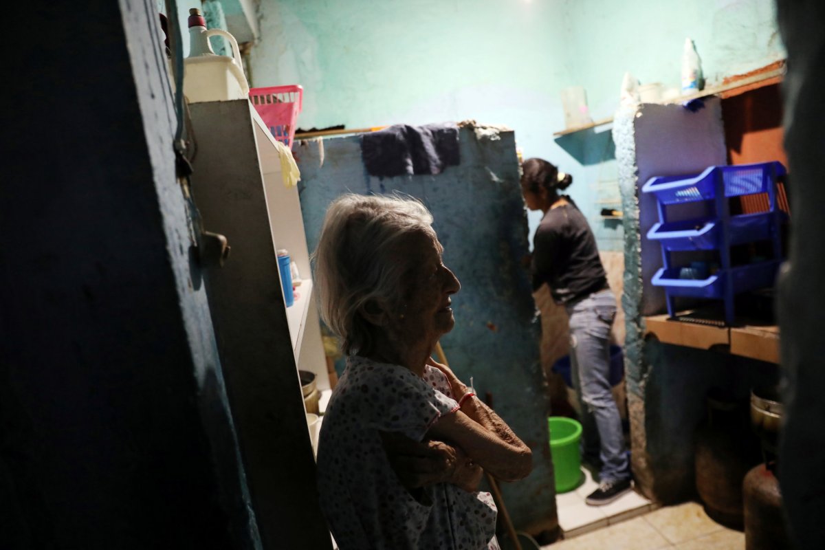 Venezuela elderly under coronavirus quarantine