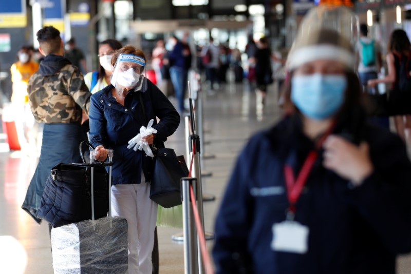 Italy allows free movement across the country following the coronavirus