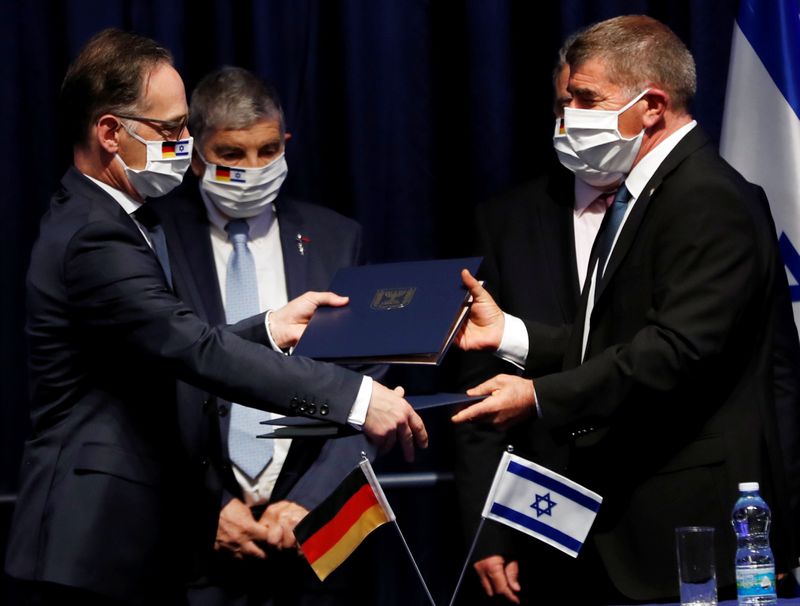 German Foreign Minister Heiko Maas and his Israeli counterpart Gabi