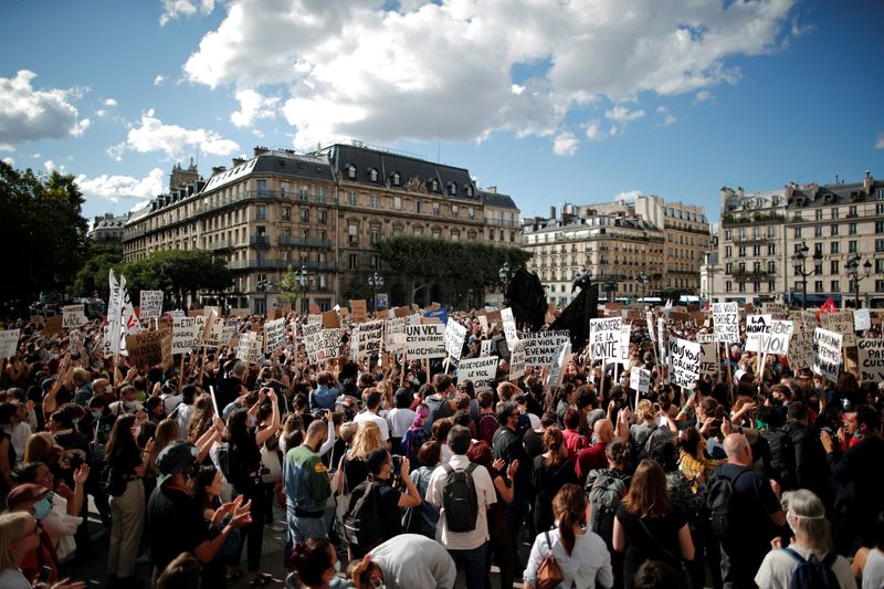 Hundreds of French women protest against new interior minister – Metro US