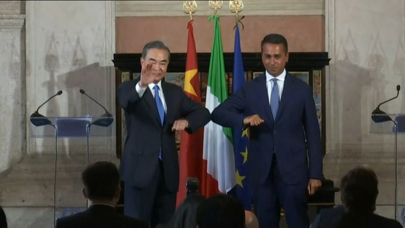 Italian Foreign Minister Luigi Di Maio and Chinese Foreign Minister