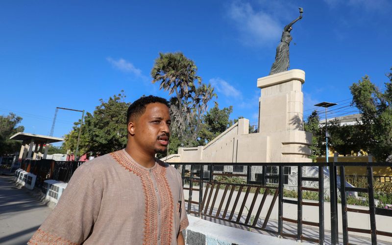 Somali architect looks at city’s ruined past and dreams of