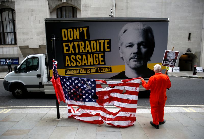 London extradition hearing for Julian Assange continues