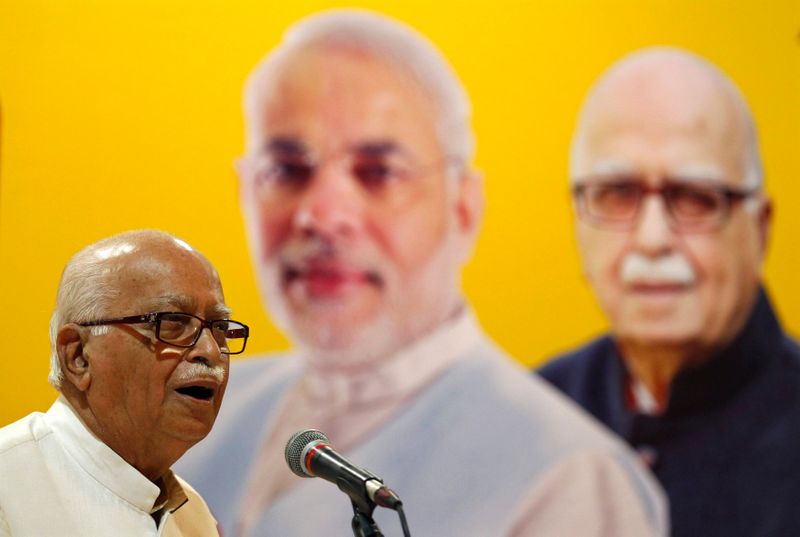 A leader of India’s BJP Advani addresses his supporters during